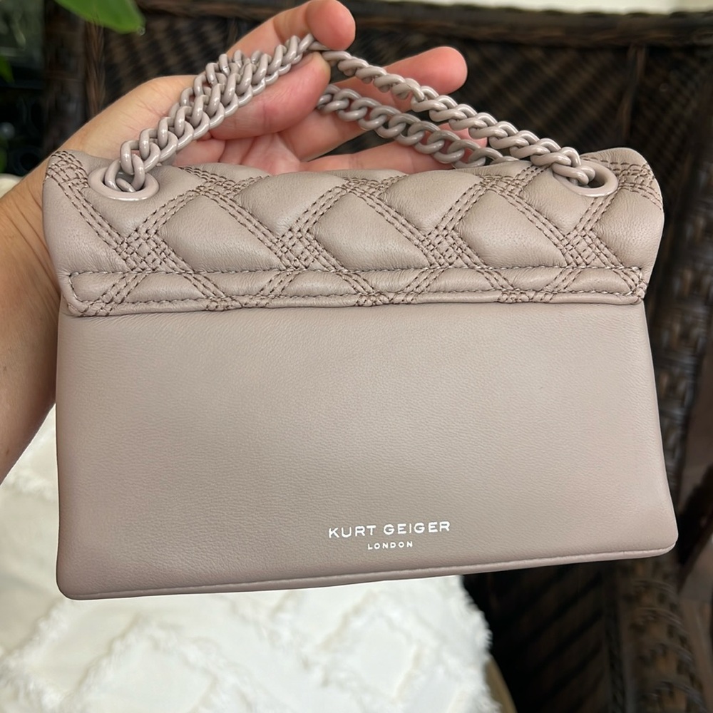 KURT GEIGER MINI Kensington Drench quilted leather crossbody blush taupe - Picture 10 of 17